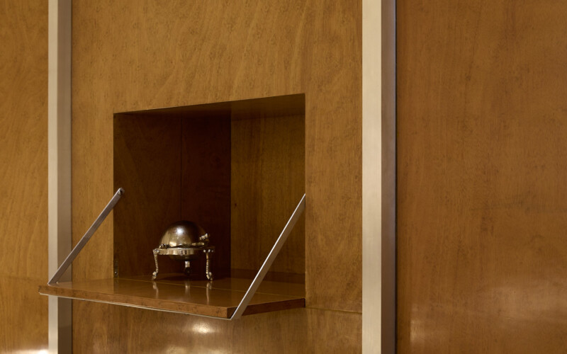 MOON SLICE DUBAI MALL